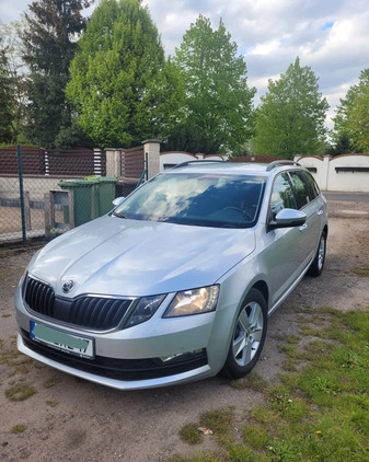 Skoda Octavia cena 46900 przebieg: 175000, rok produkcji 2018 z Mosina małe 191